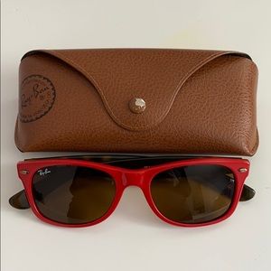 Ray-Ban New Wayfarer Red/Tortoise Sunglasses